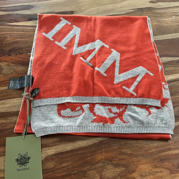 Mr&Mrs Italy 100% wool shall - Picture 1 of 2